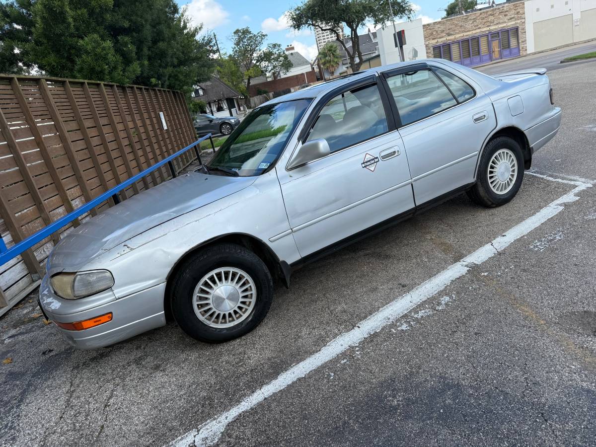 Toyota-camry-1993-silver-2