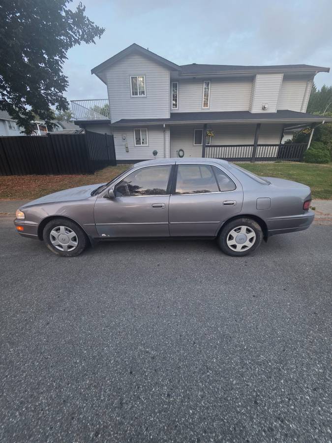 Toyota-camry-1994-grey-4
