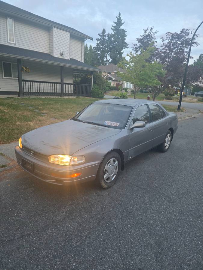 Toyota-camry-1994-grey-5