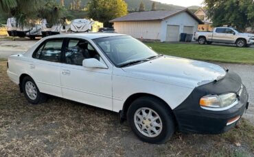 Toyota-camry-1995-white-1