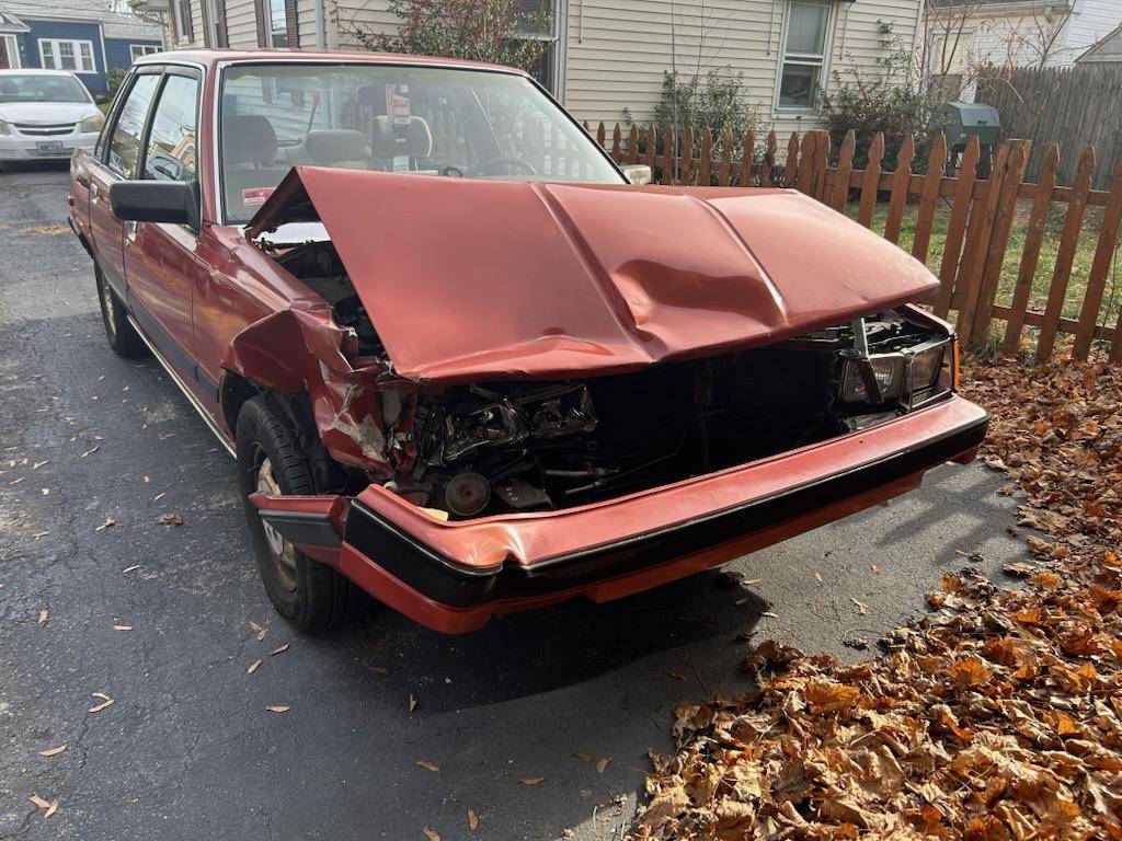 Toyota-camry-le-1984-1