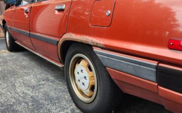 Toyota-camry-le-1984-12