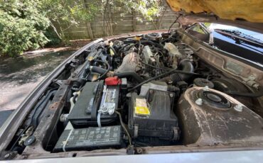 Toyota-camry-le-1988-green-10