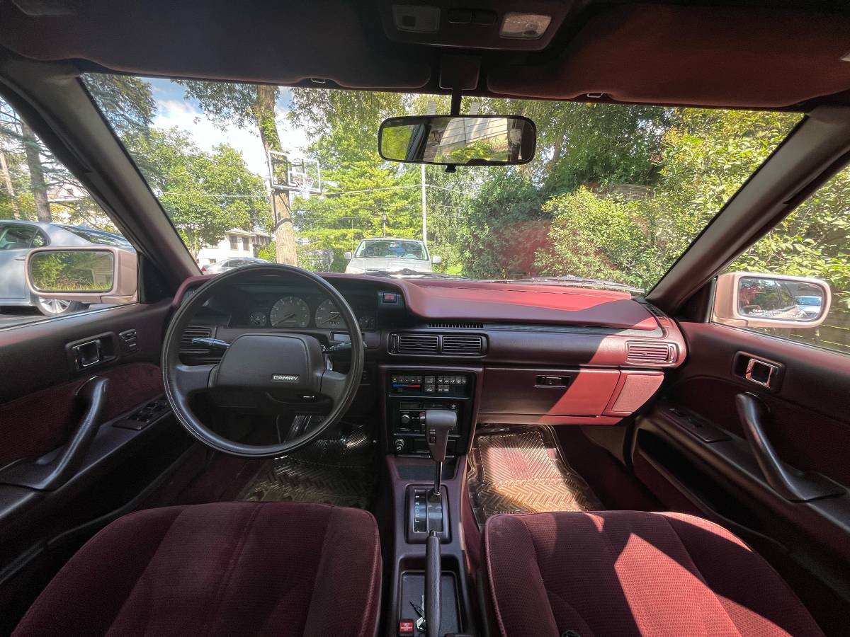 Toyota-camry-le-1988-green-6