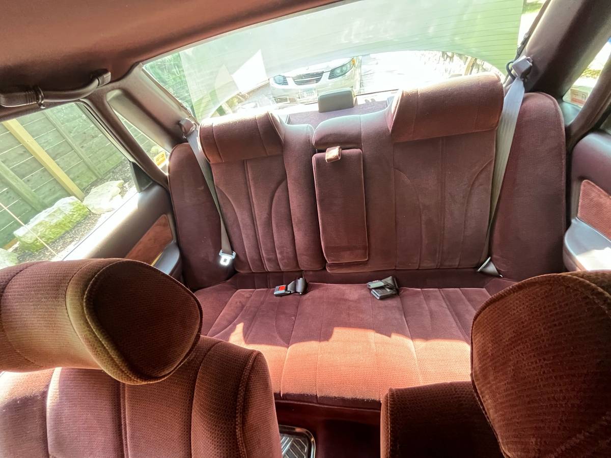 Toyota-camry-le-1988-green-7