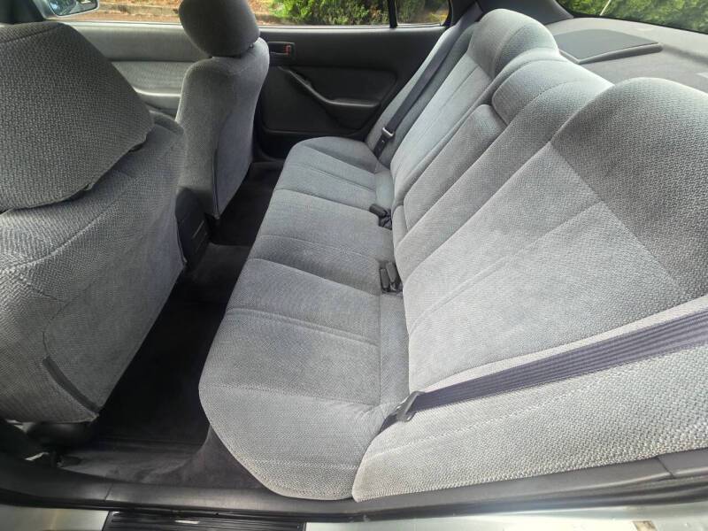 Toyota-camry-le-1994-grey-11