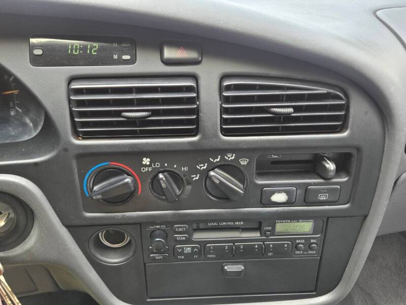 Toyota-camry-le-1994-grey-18