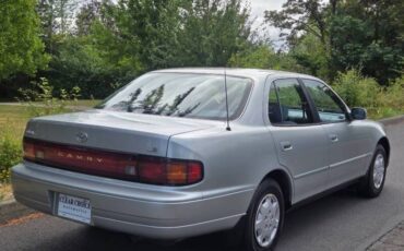 Toyota-camry-le-1994-grey-3