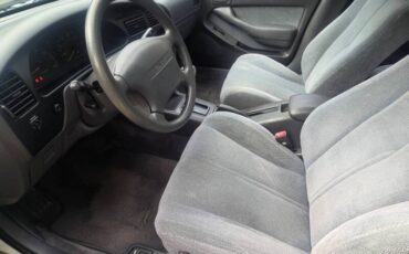 Toyota-camry-le-1994-grey