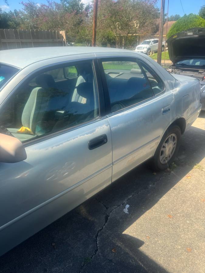 Toyota-camry-le-1995-blue-2