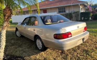 Toyota-camry-le-1995-brown-2