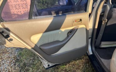 Toyota-camry-le-1995-brown-8