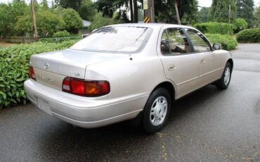 Toyota-camry-le-1995-custom-2