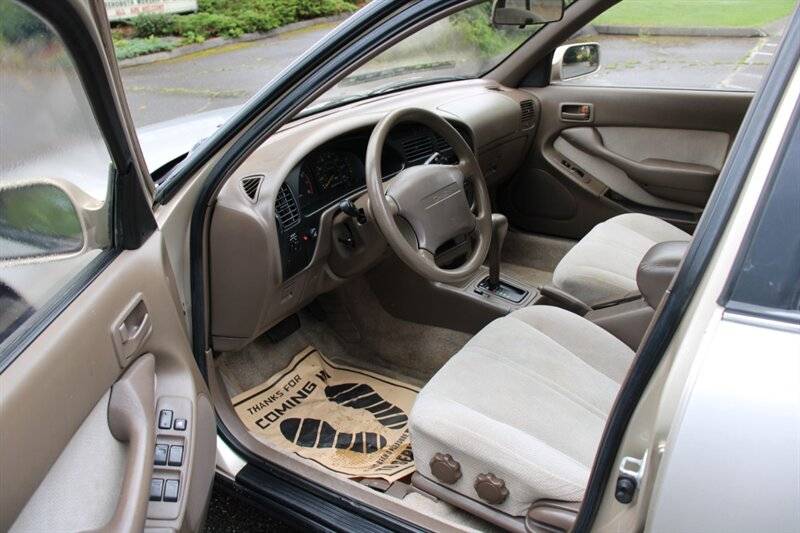Toyota-camry-le-1995-custom-4