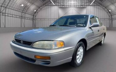 Toyota-camry-le-1995-silver
