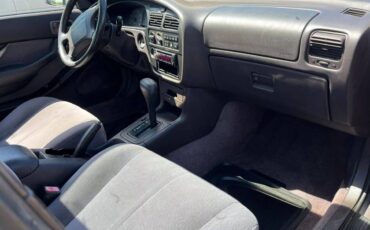 Toyota-camry-le-1995-silver-7