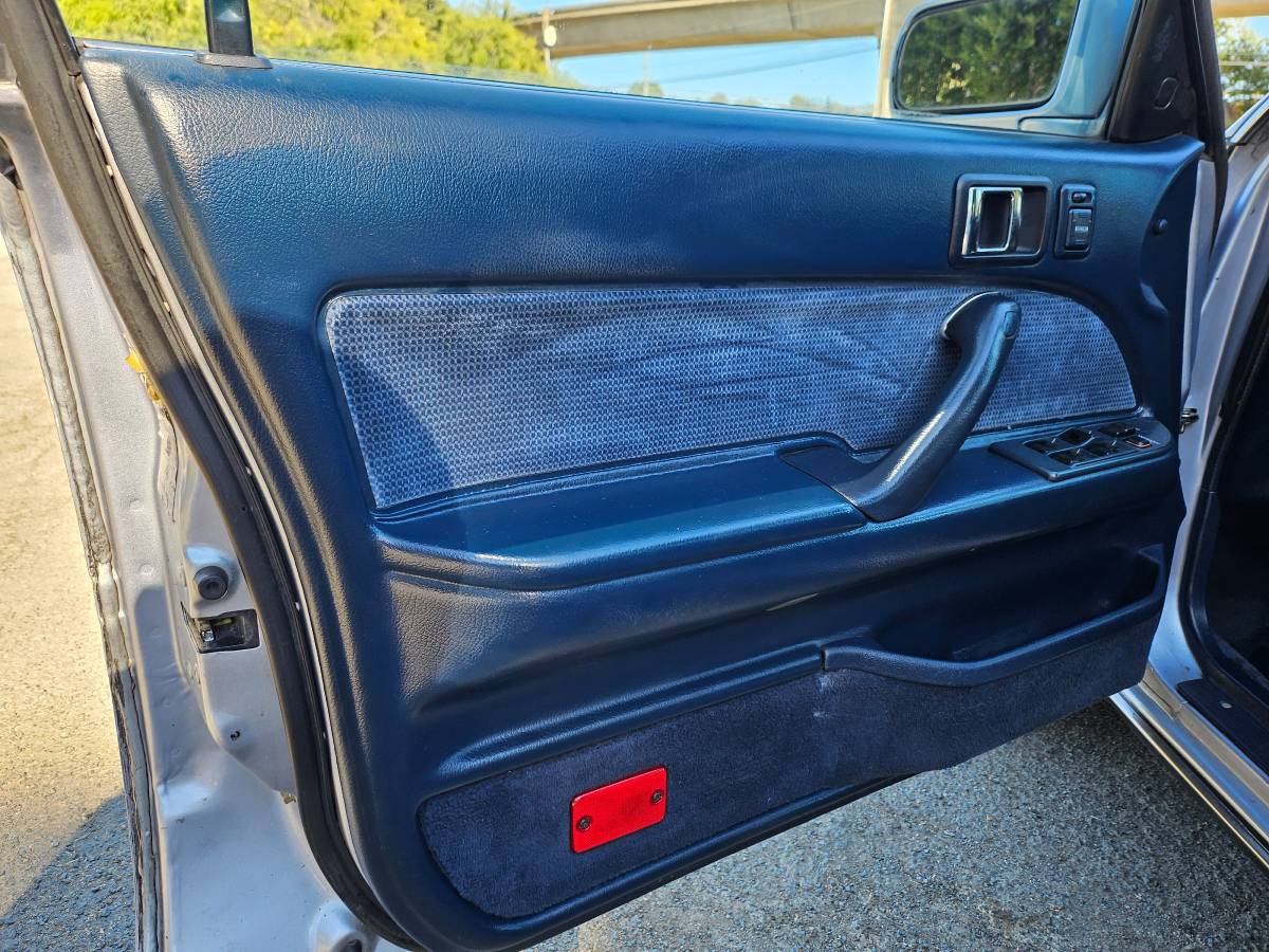 Toyota-camry-le-4dr-sedan-1988-blue-10