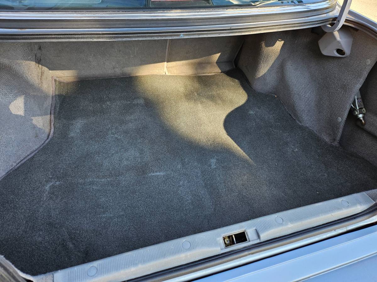 Toyota-camry-le-4dr-sedan-1988-blue-11