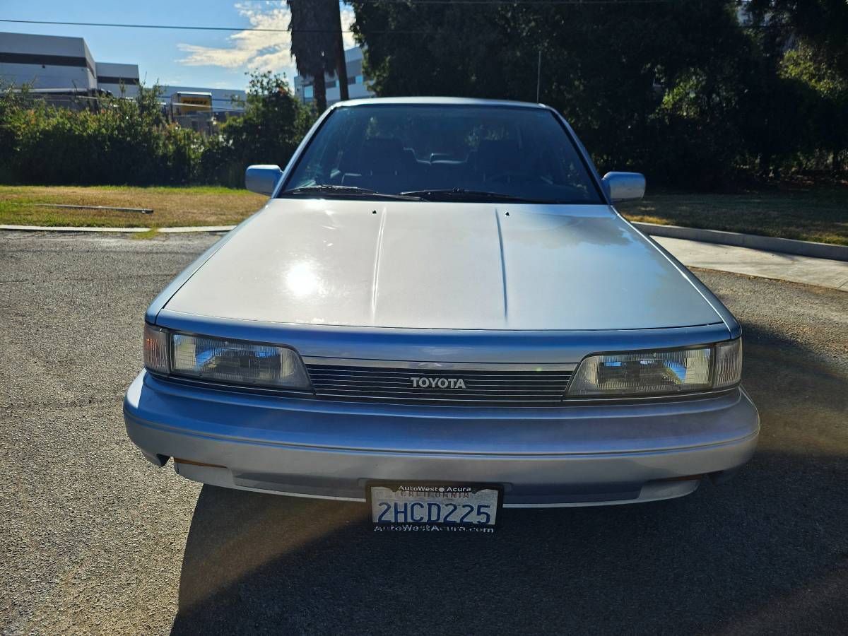 Toyota-camry-le-4dr-sedan-1988-blue-4