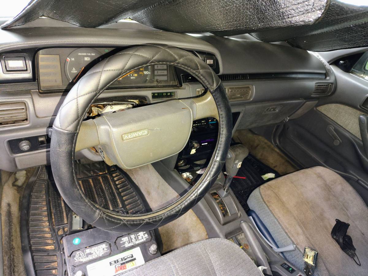 Toyota-camry-wagon-1987-blue-7