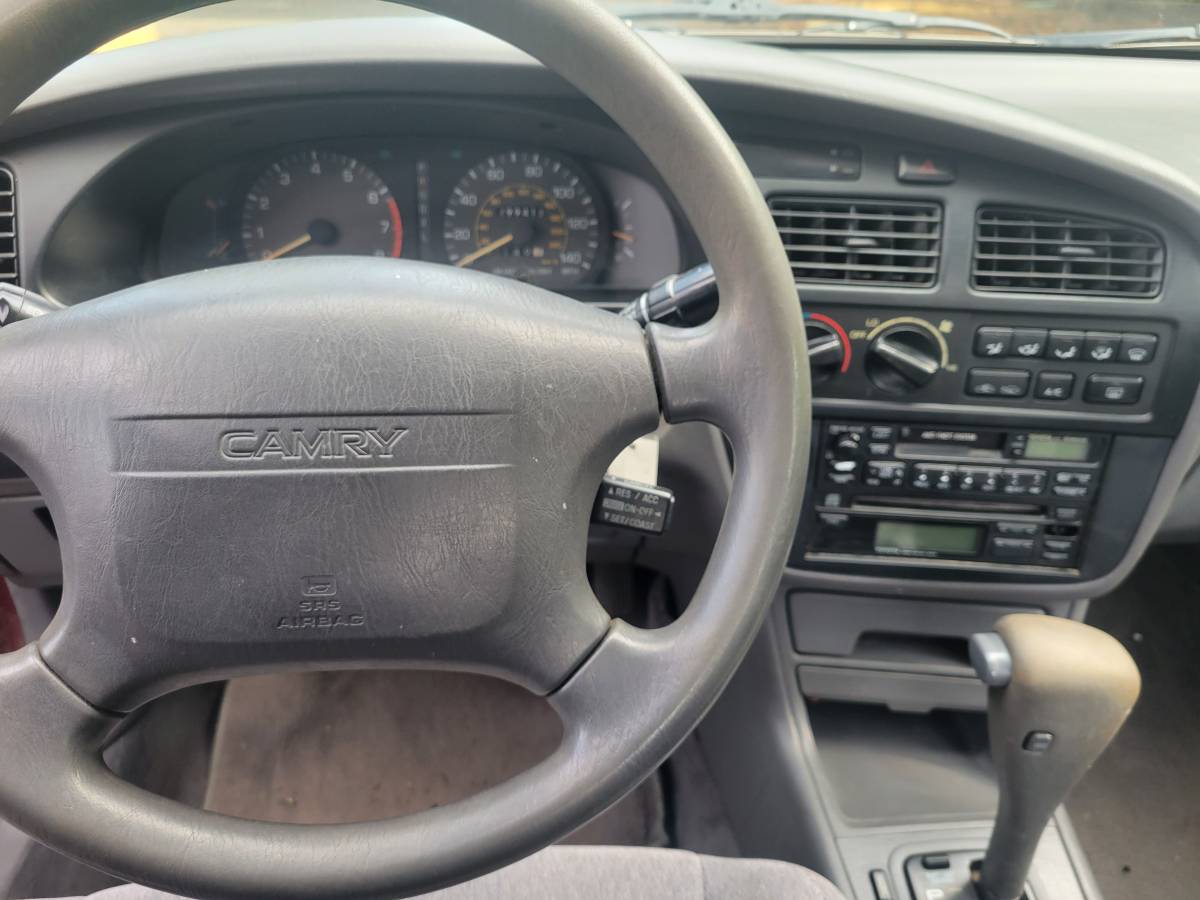 Toyota-camry-xle-1992-red-10