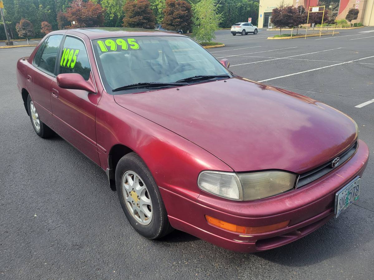 Toyota-camry-xle-1992-red-6