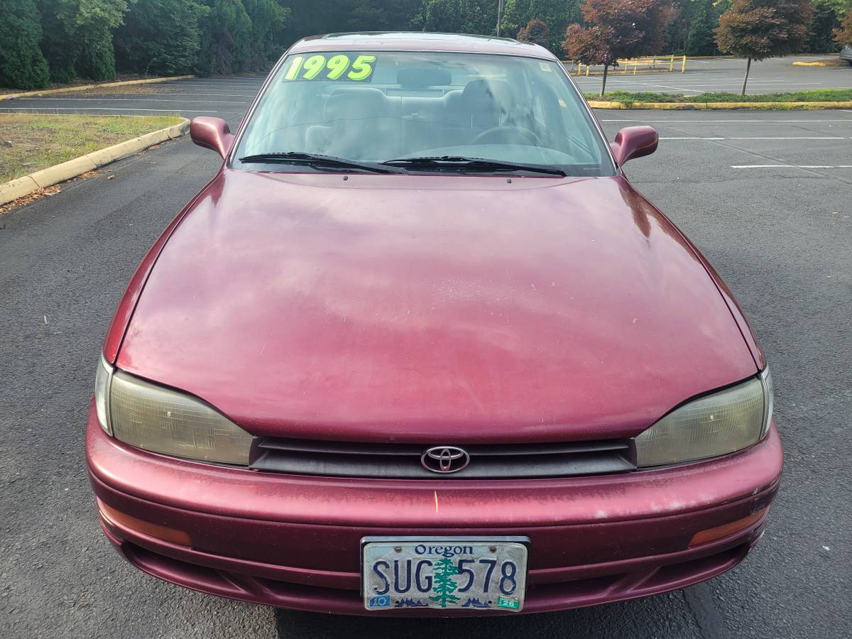 Toyota-camry-xle-1992-red-7