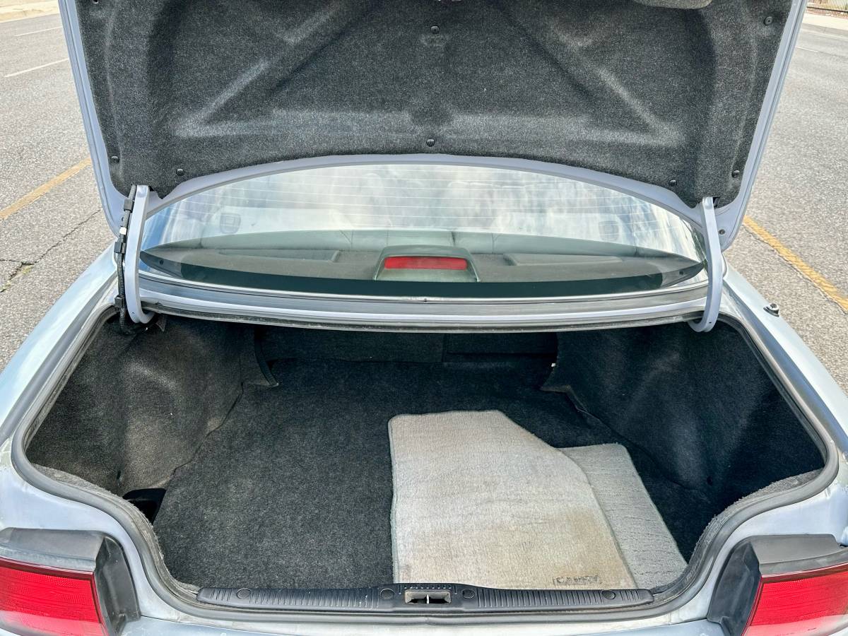 Toyota-camry-xle-1995-blue-17