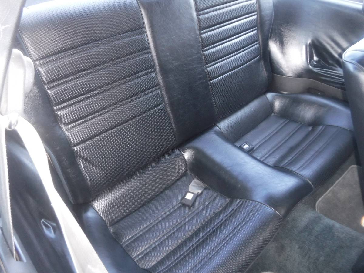 Toyota-celica-1978-grey-12