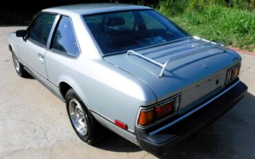 Toyota-celica-1978-grey-23