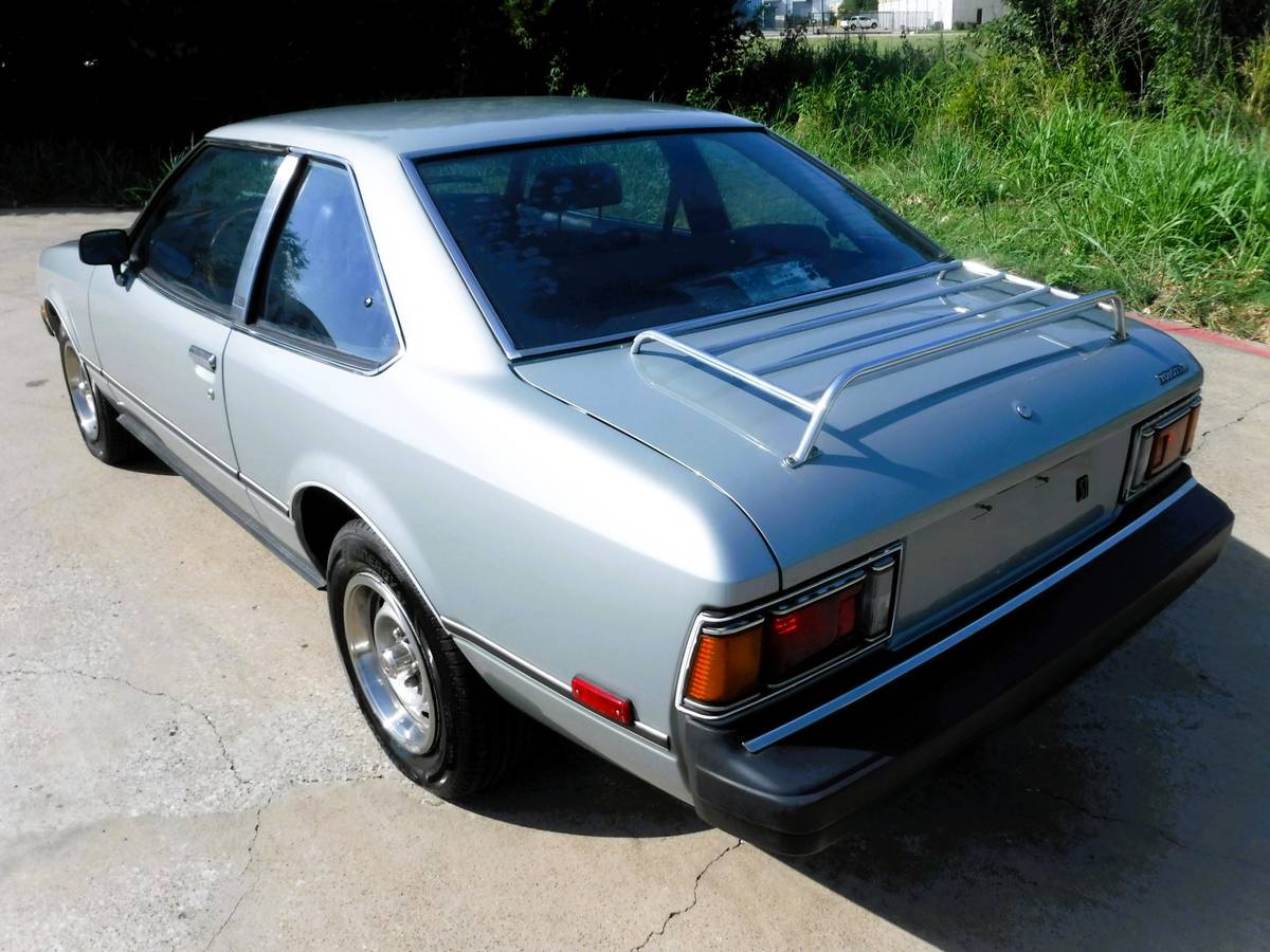Toyota-celica-1978-grey-23