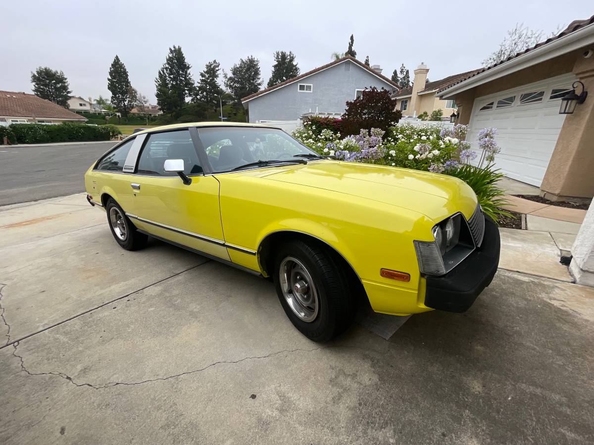 Toyota-celica-gt-1979-yellow-14