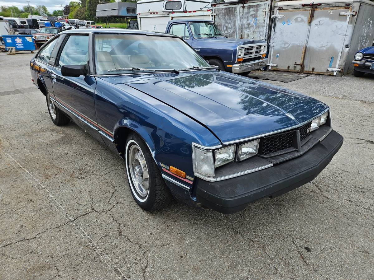 Toyota-celica-gt-1980-blue-13