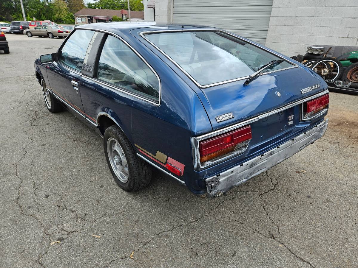 Toyota-celica-gt-1980-blue-15