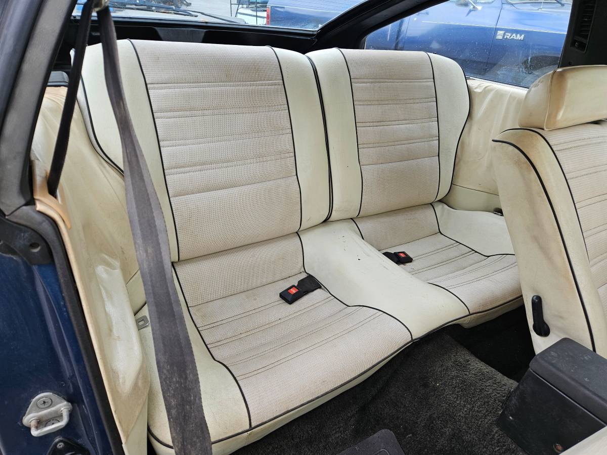 Toyota-celica-gt-1980-blue-3