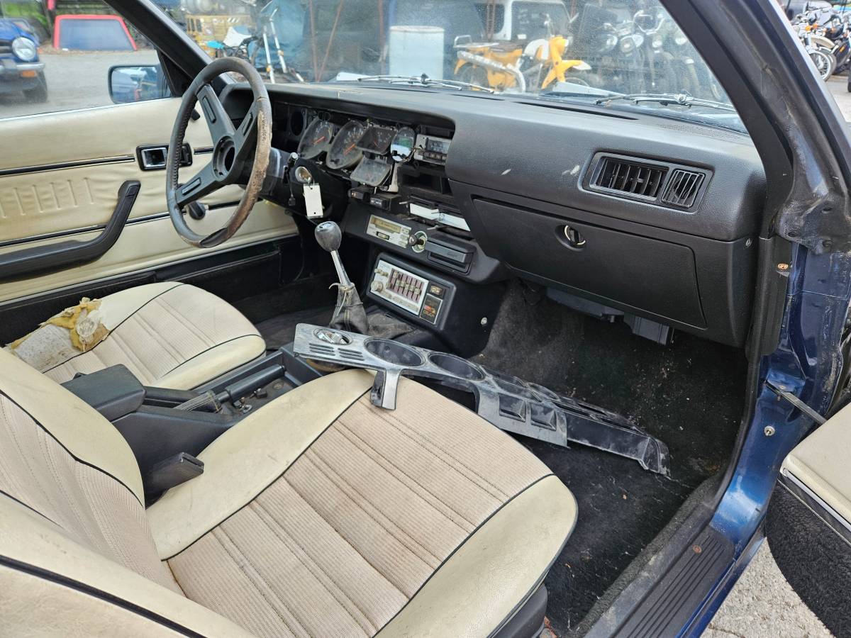 Toyota-celica-gt-1980-blue-5