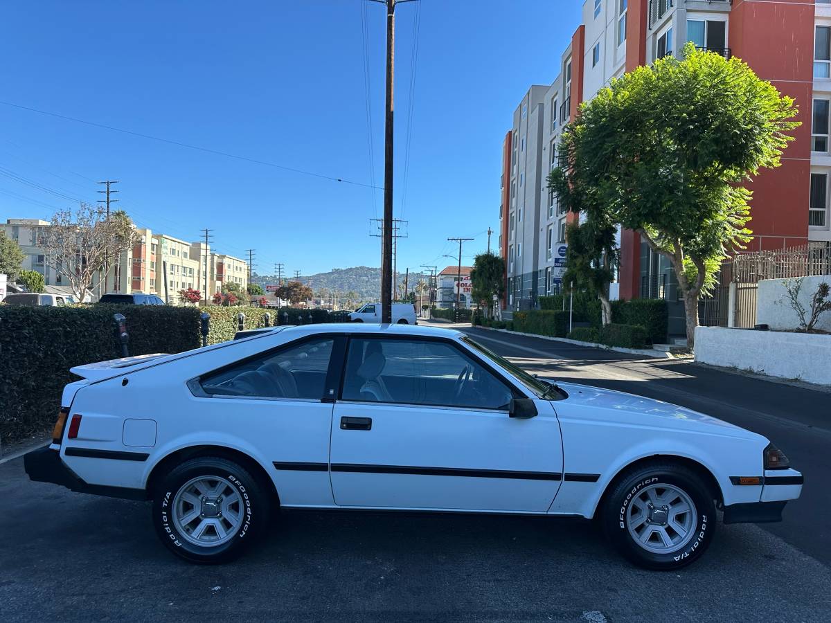 Toyota-celica-gt-1984-4