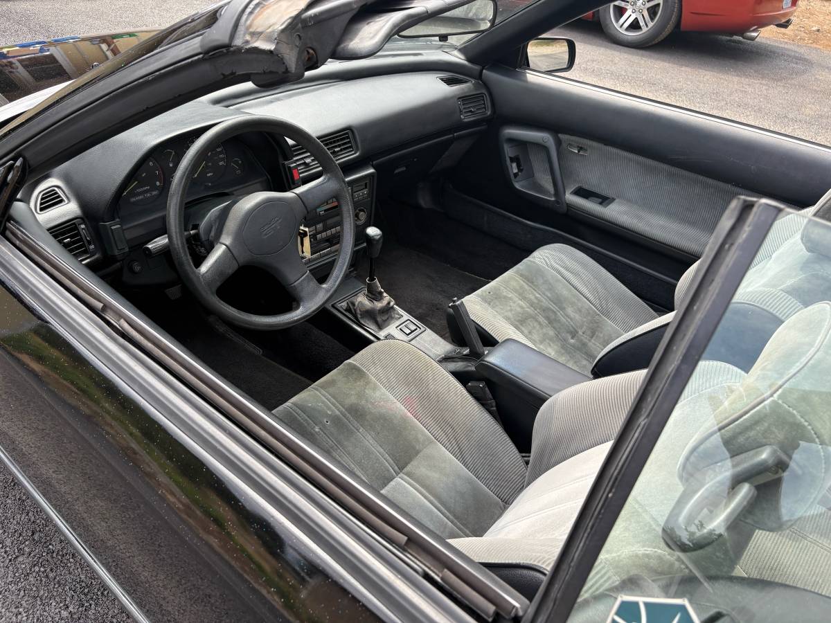 Toyota-celica-gt-1988-black-11