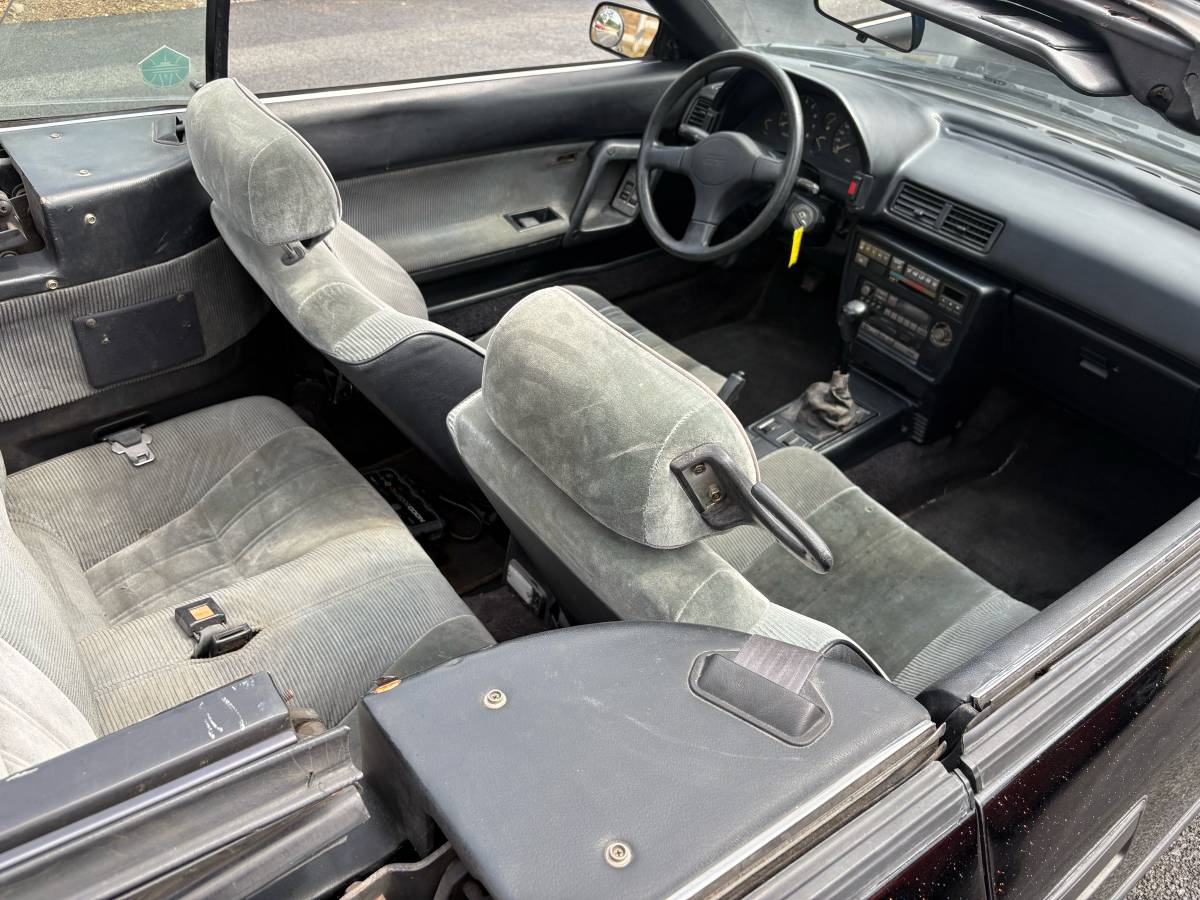 Toyota-celica-gt-1988-black-5