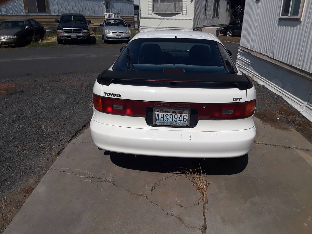 Toyota-celica-gt-1990-white-2