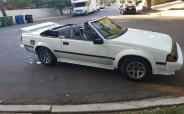 Toyota-celica-gt-convertible-1985-white-4