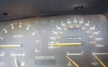 Toyota-celica-gt-convertible-1985-white-6