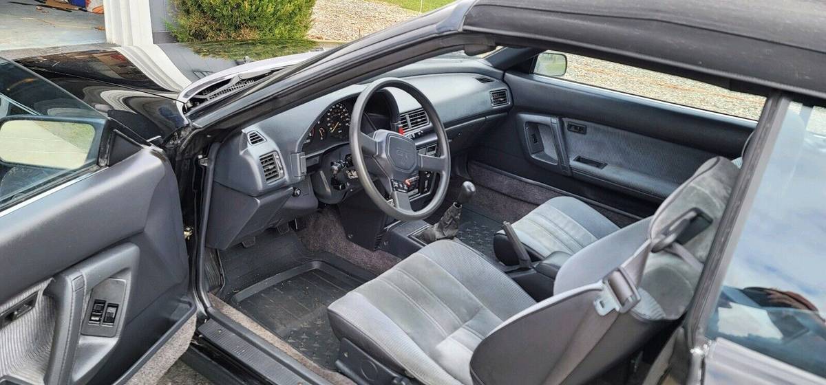 Toyota-celica-gt-convertible-1987-black-3