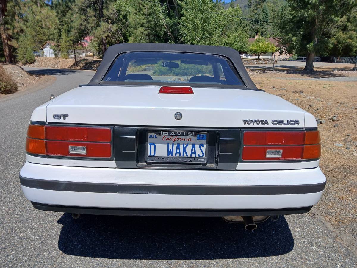 Toyota-celica-gt-convertible-1988-white-4
