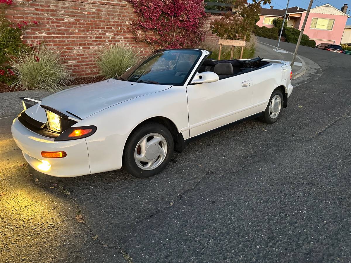 Toyota-celica-gt-convertible-1991-white-1