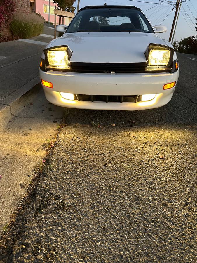 Toyota-celica-gt-convertible-1991-white-15
