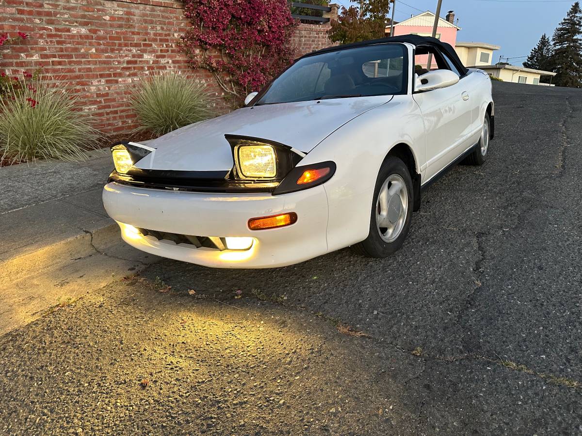 Toyota-celica-gt-convertible-1991-white-16