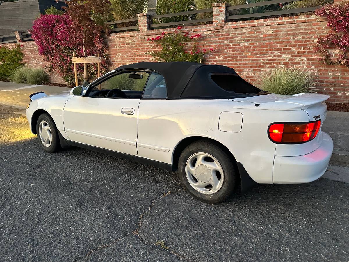 Toyota-celica-gt-convertible-1991-white-4