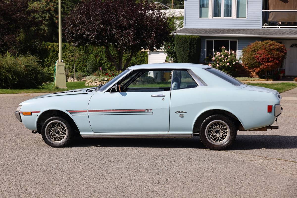 Toyota-celica-st-1971-blue