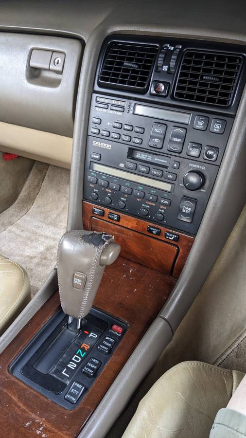 Toyota-celsior-1990-green-4